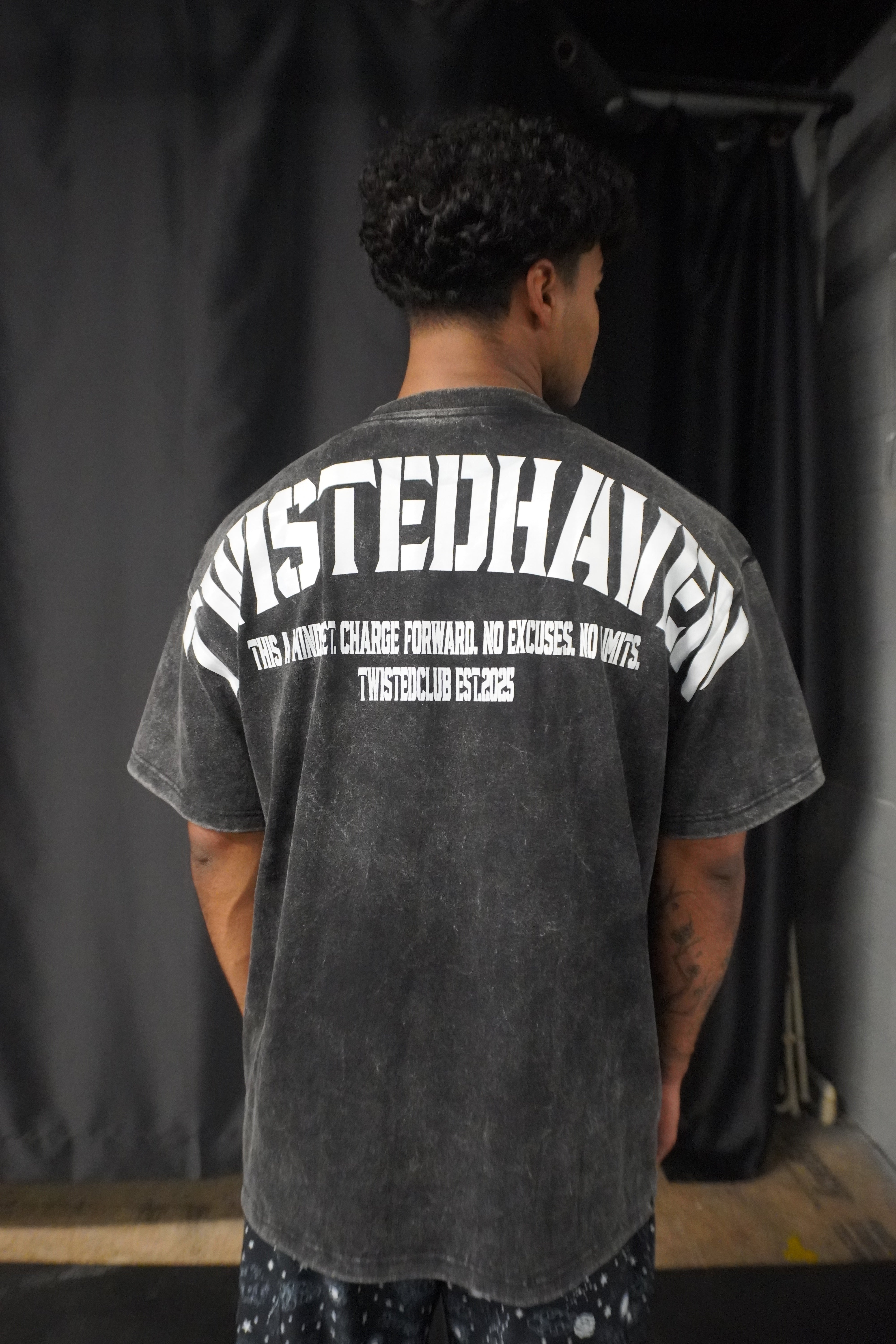 Twistedclub Oversized Tee (Acid washed)